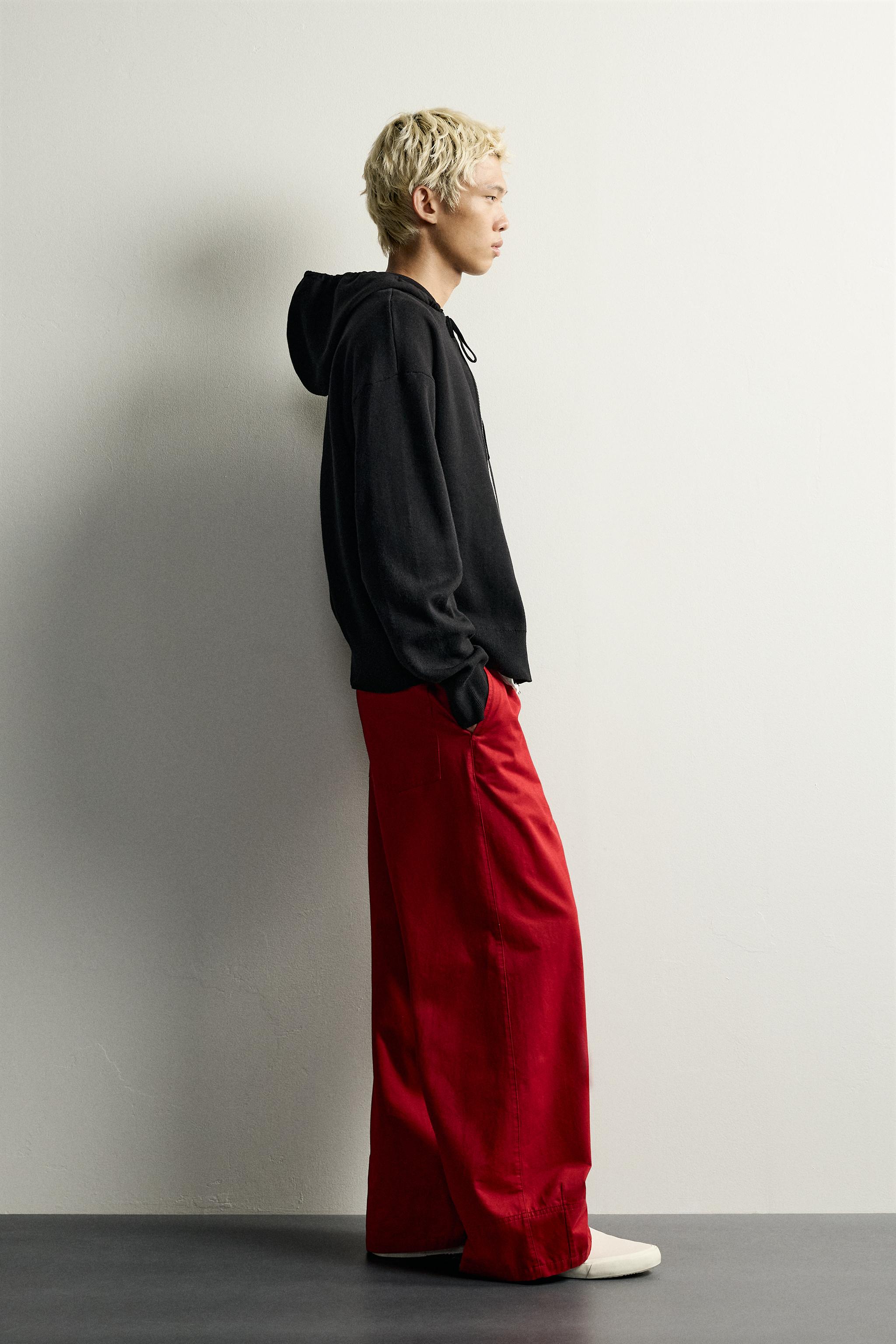SOFT KNIT HOODIE